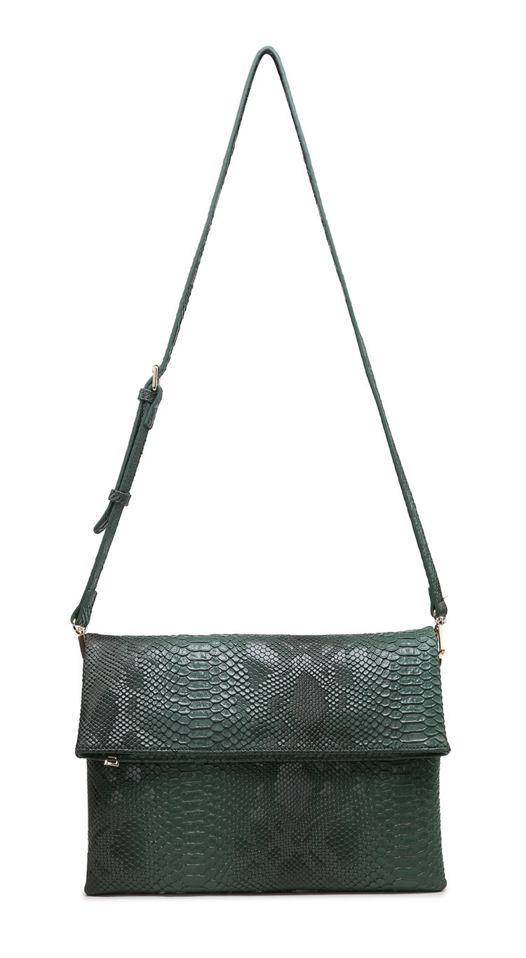 Female folding clutch bag - serpentine grain