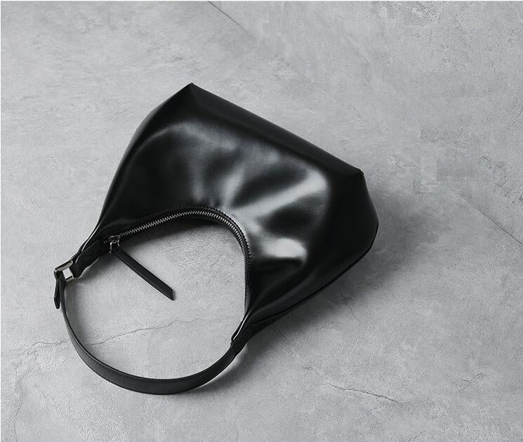 Moon shape shoulder bag