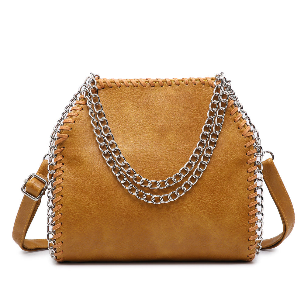 Trendy chain bag for ladies