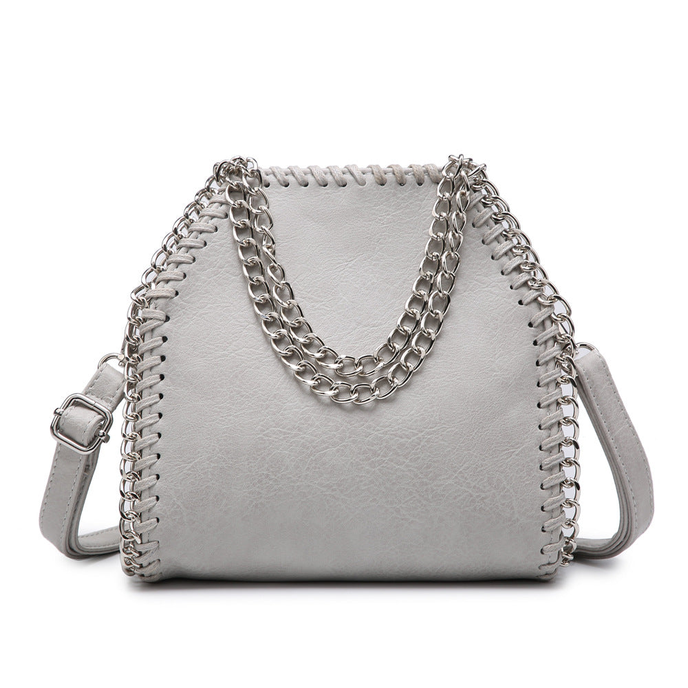 Trendy chain bag for ladies