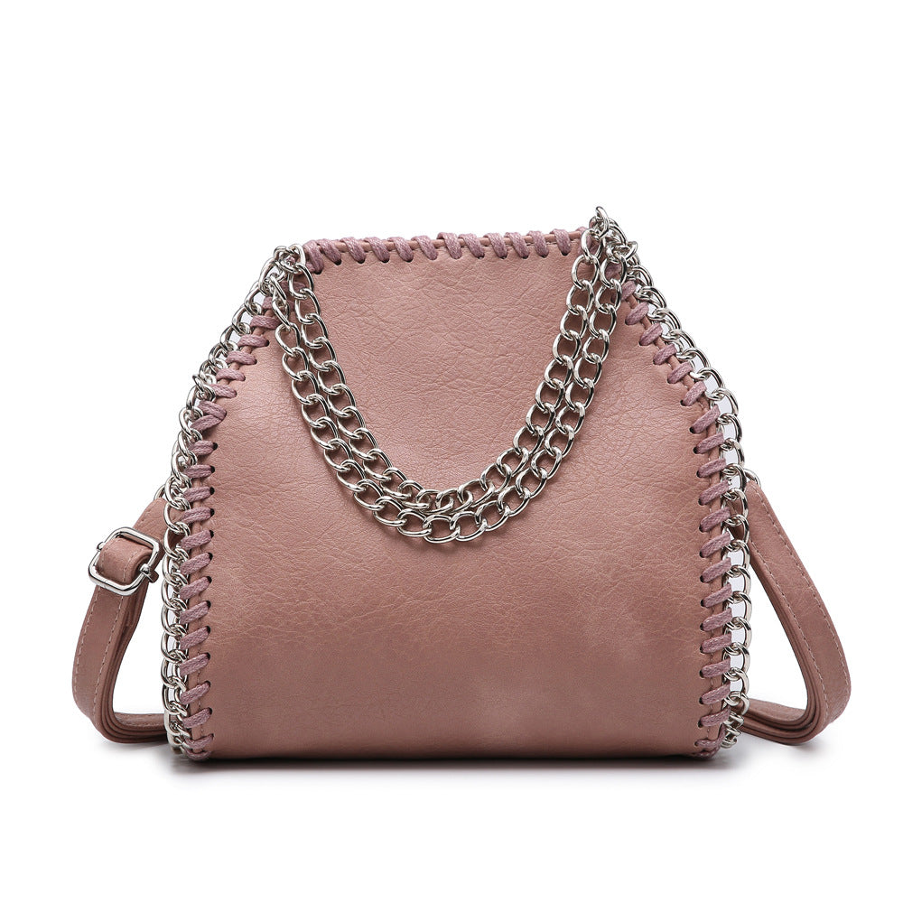 Trendy chain bag for ladies