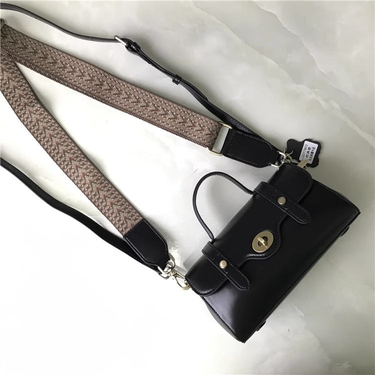 Genuine leather messenger bag factory wholesale